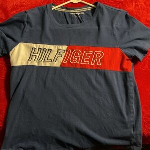 Tommy Hilfiger Women’s Navy and Red Logo Tee